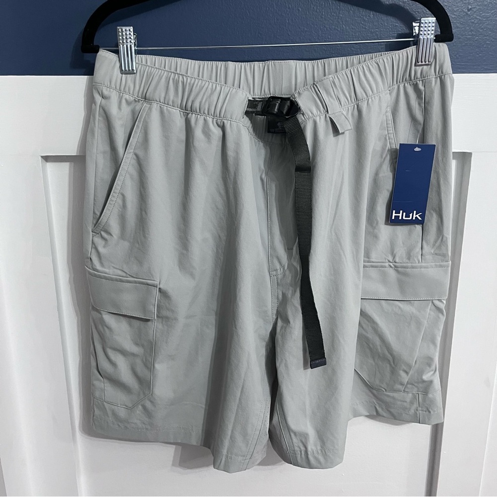 Huk Men's Creekbed Cargo Short Stretch Harbor Mist Size L NWT DISCONTINUED